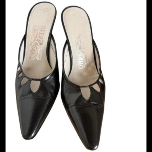 Salvatore Ferragamo Collection Mule Size 7 2A Black Pointed Toe Leather Slides - Picture 2 of 16